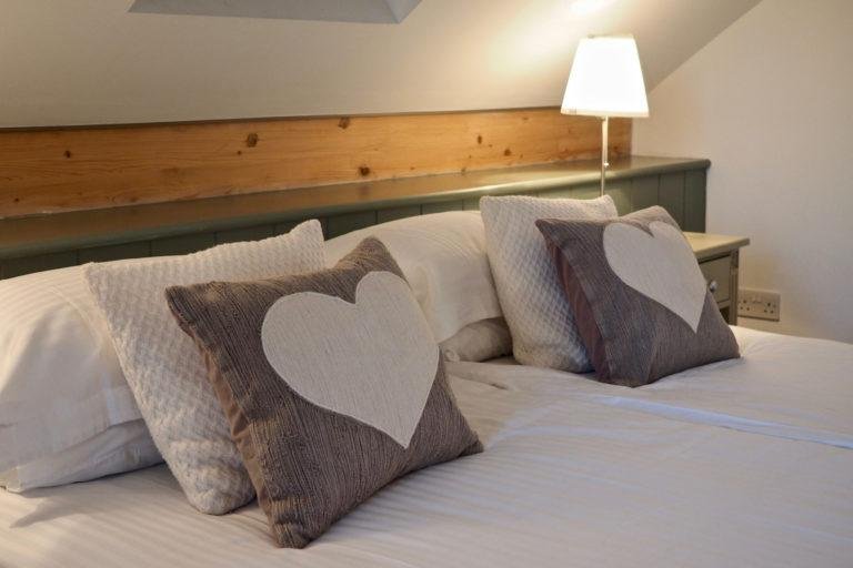 The Lodge - Finishing touches!